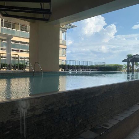 Grand Riviera Suites Comfy Condo Near Us Embassy Manila Bay Roxas Blvd Ermita มะนิลา ภายนอก รูปภาพ